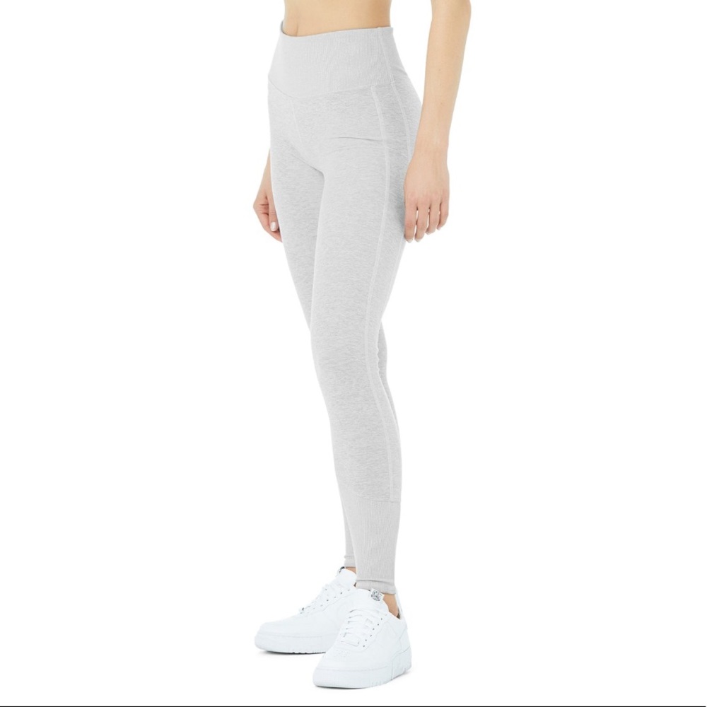 Alo Yoga High-Waist Alosoft Lounge Legging in Athletic Heather Grey size small
